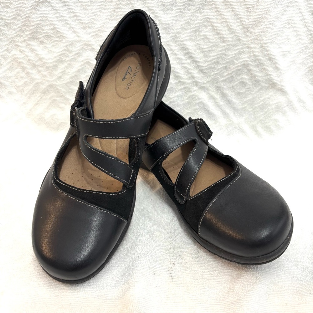 Clarks Black Leather Flats with Strap - Picture 6 of 11